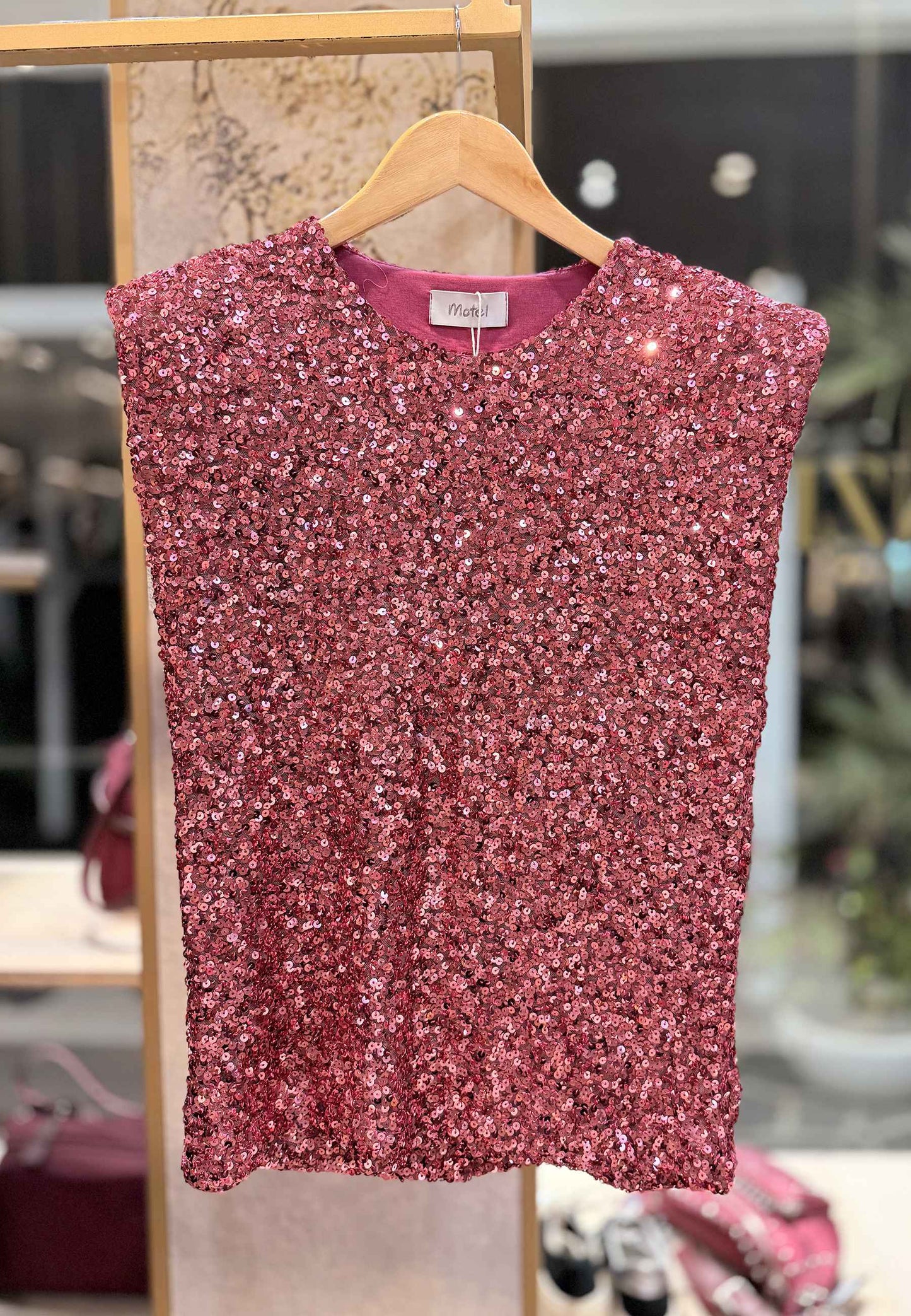 MOTEL - Canotta Spalla Larga In Paillettes Fuxia