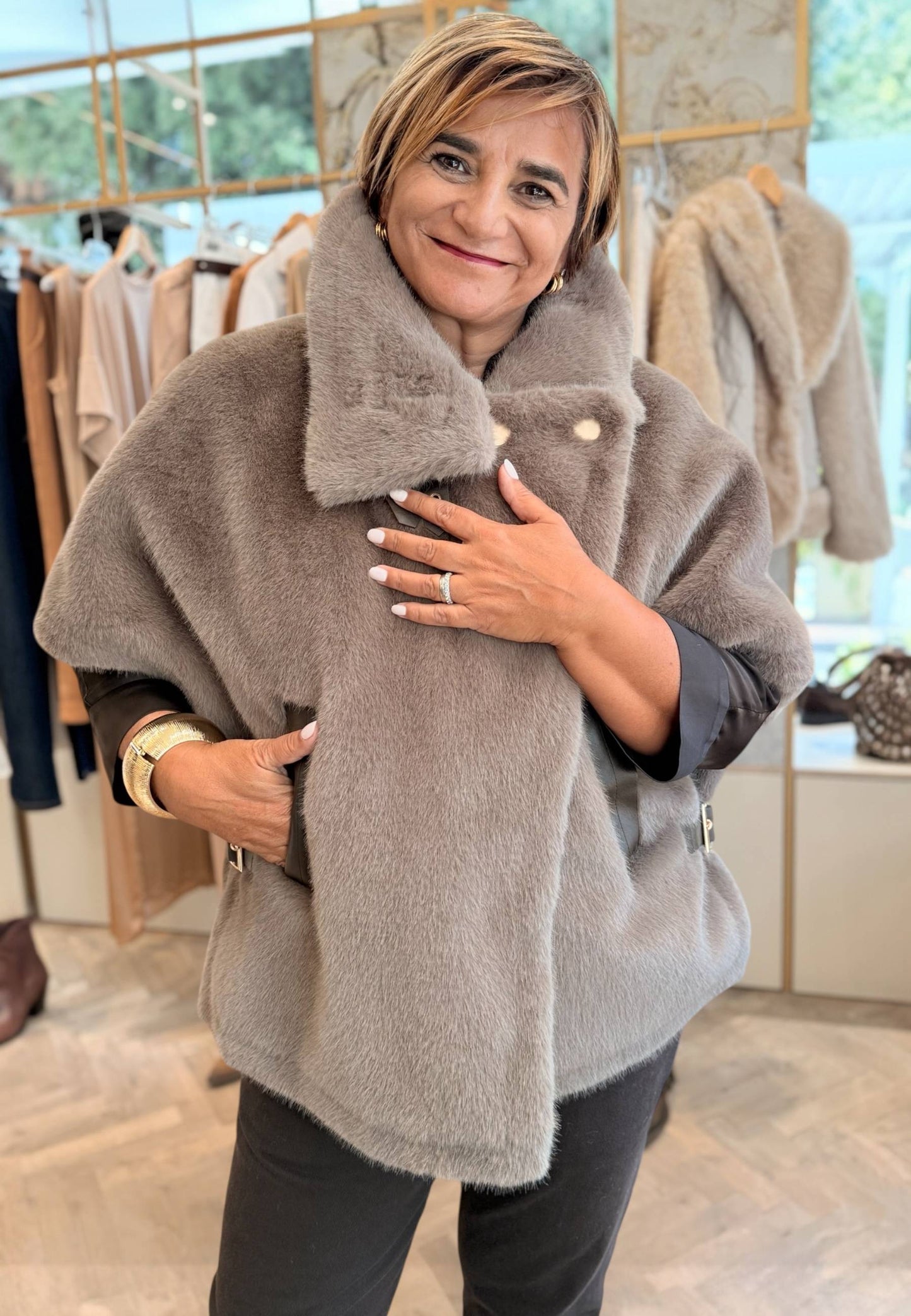 MOTEL - Kappa In Ecopelliccia Dark Taupe