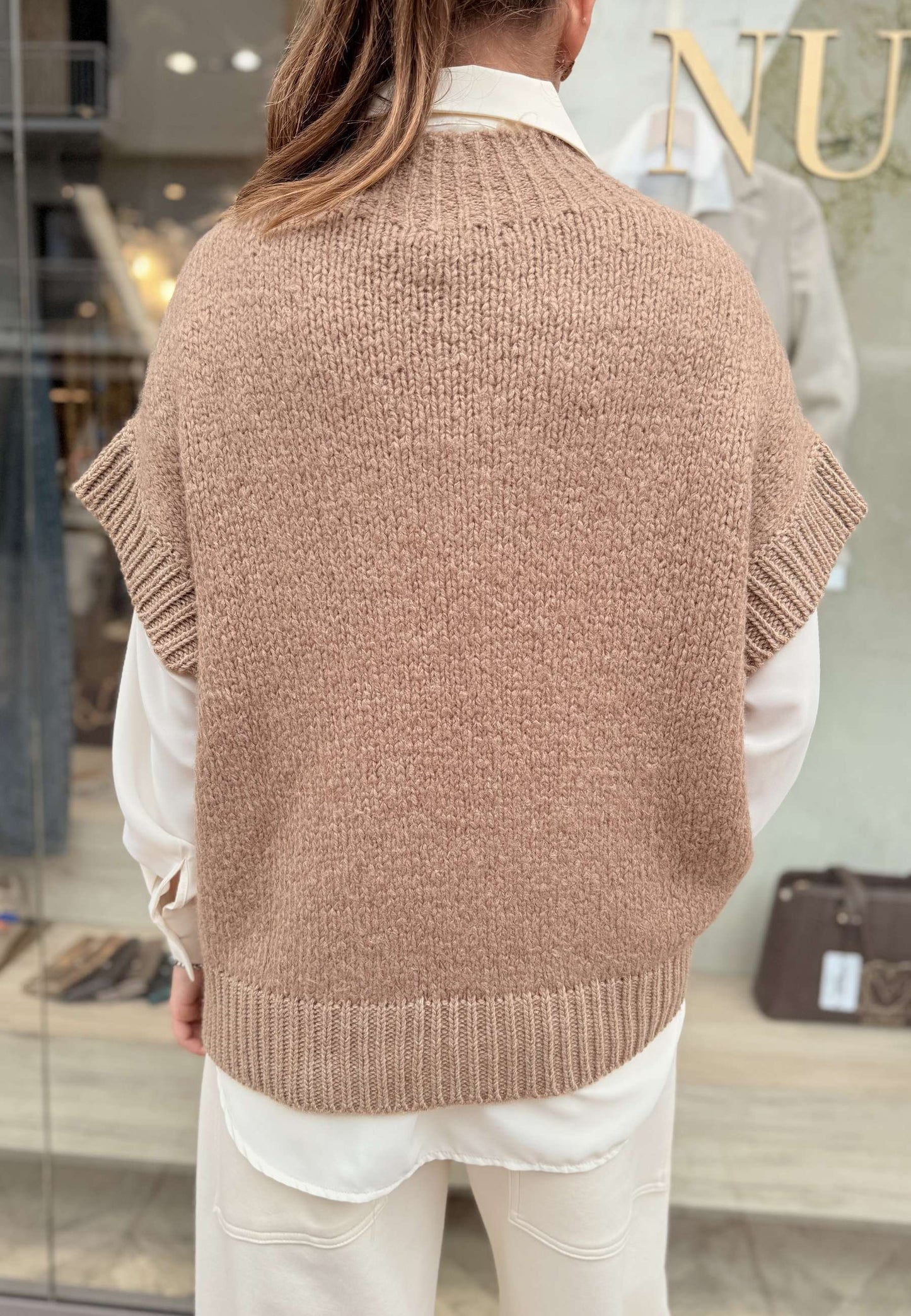 MOTEL - Gilet Over Rombi Camel