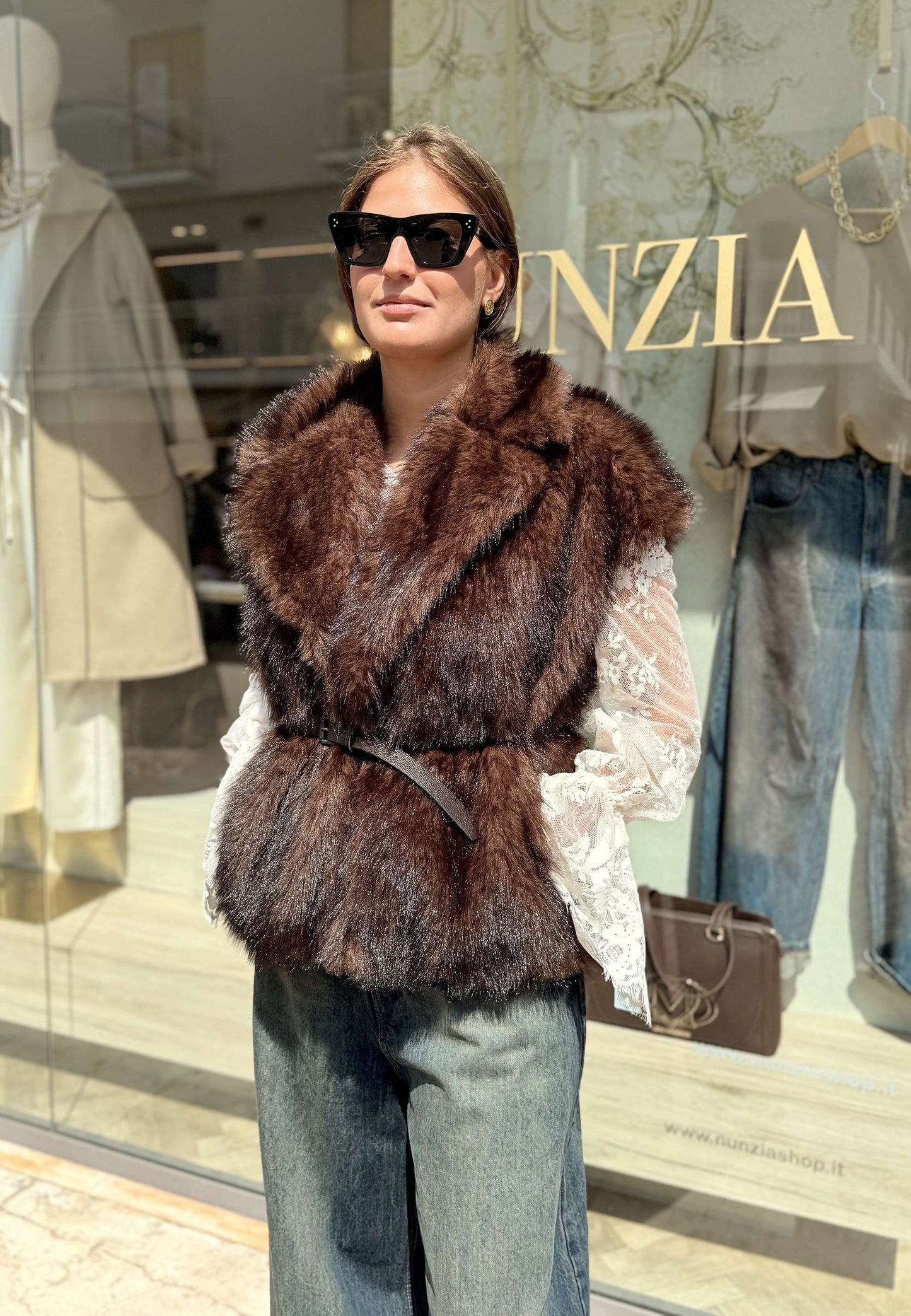LE STREGHE - Gilet Ecopelliccia Con Cintura Moro