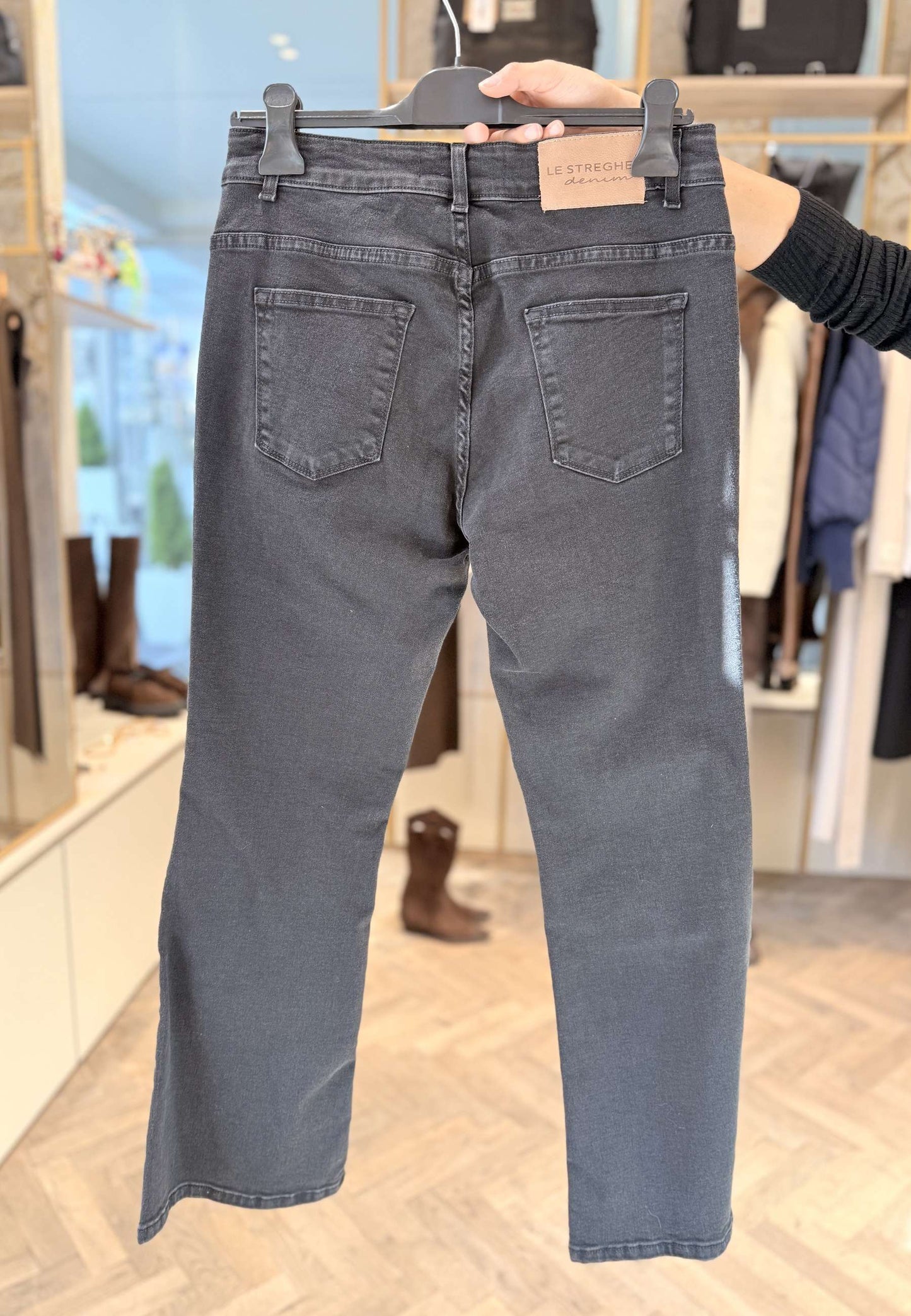 LE STREGHE - Jeans Trombetta Nero