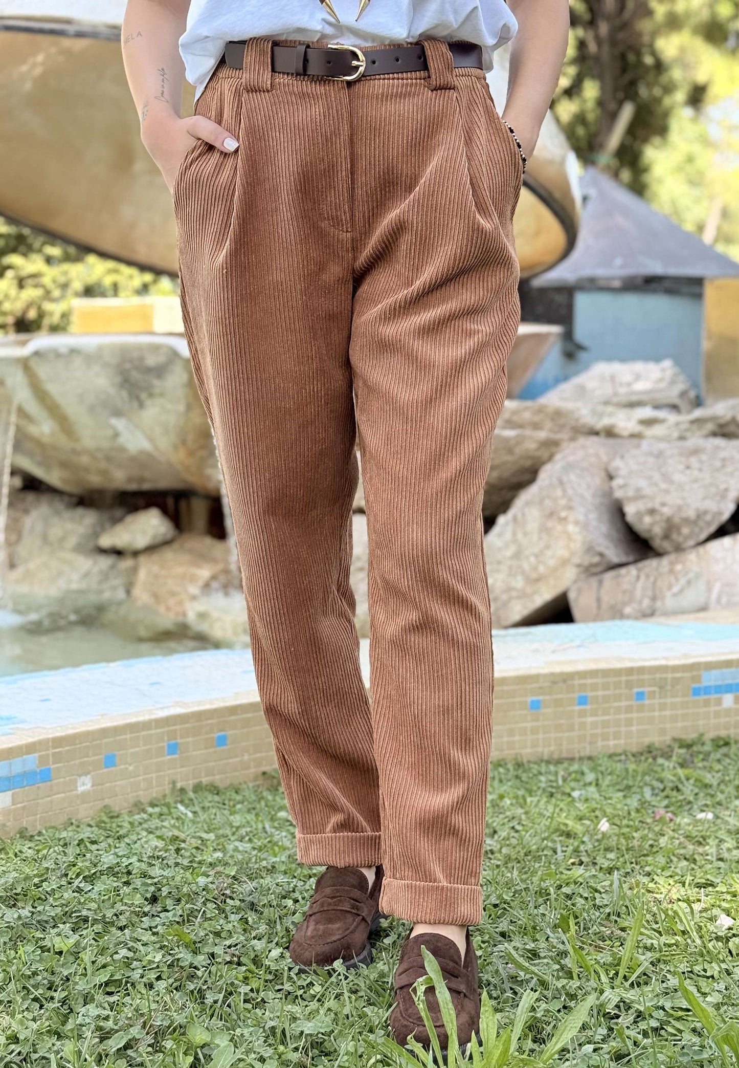 MOTEL - Pantalone Carrot Fit Velluto A Costine Camel