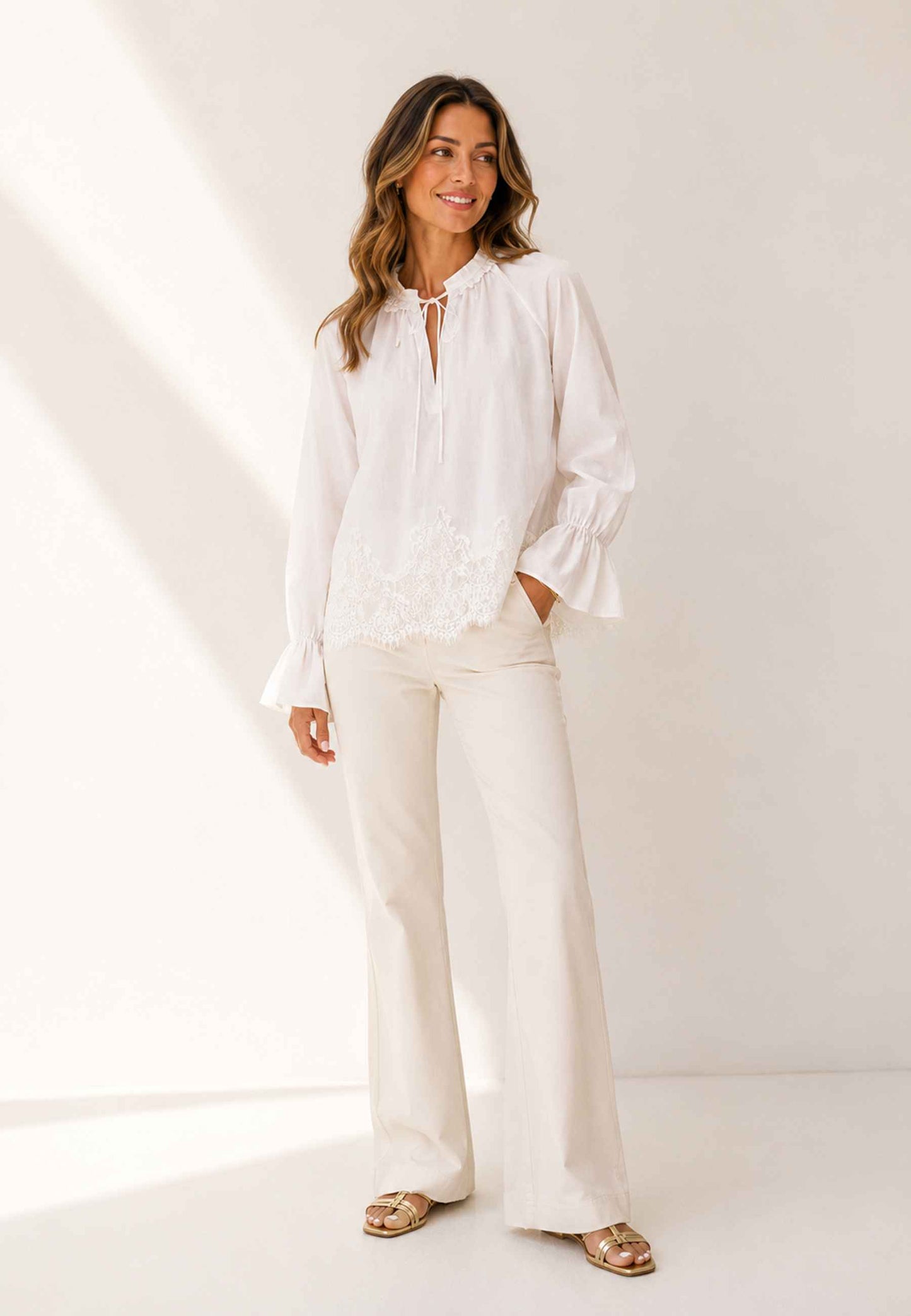 MINERVA - Blusa Bohémien Con Pizzo Bianca