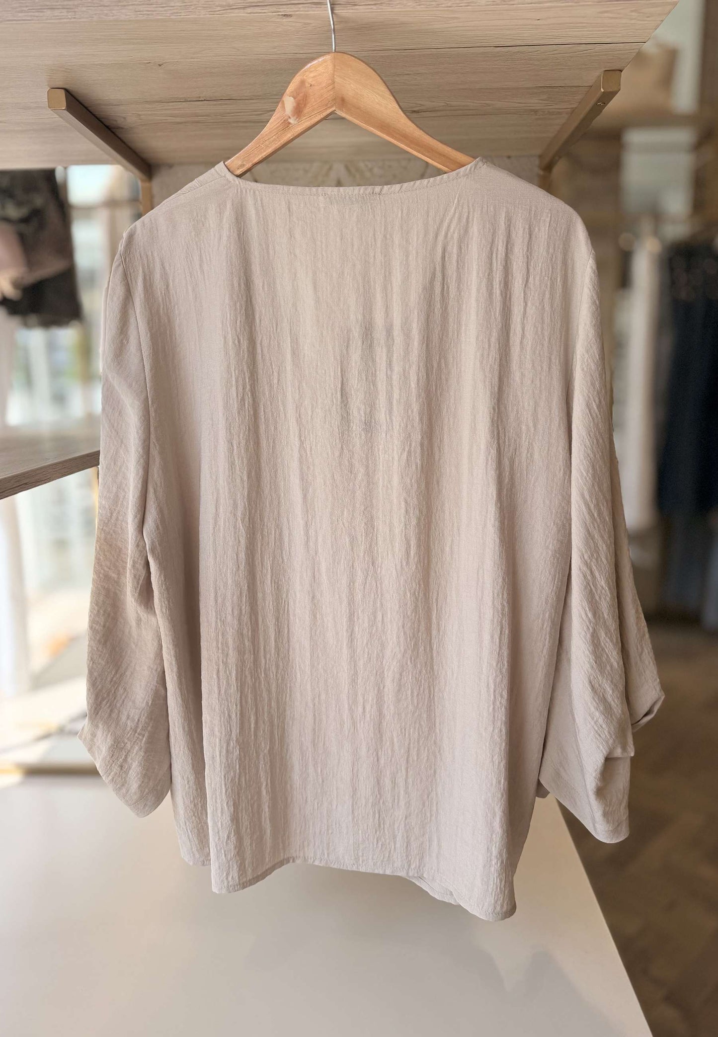 SUSY STAR CURVY - Blusa Scollo V Gesso