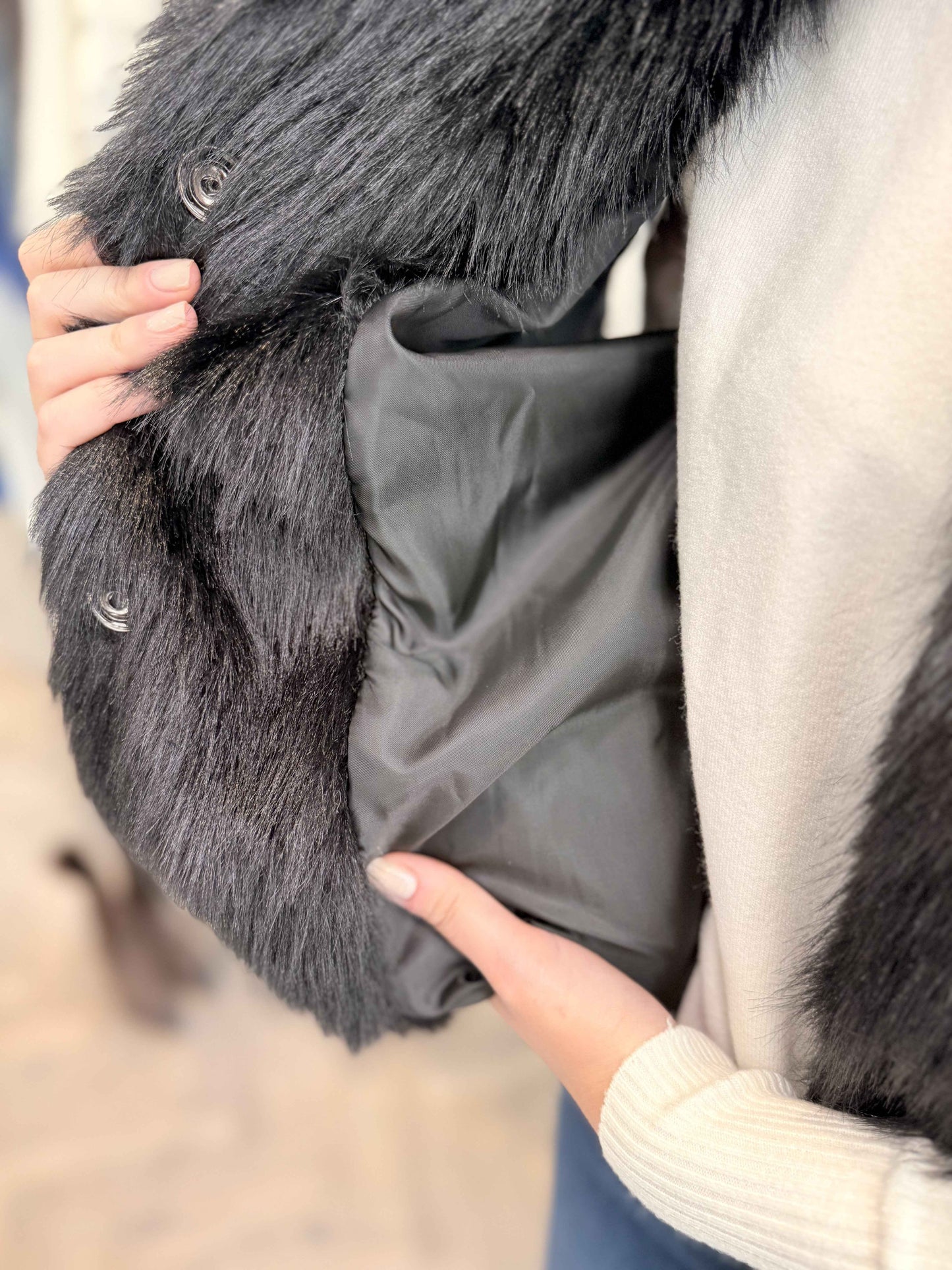 MOTEL - Gilet Over Ecopelliccia Nero