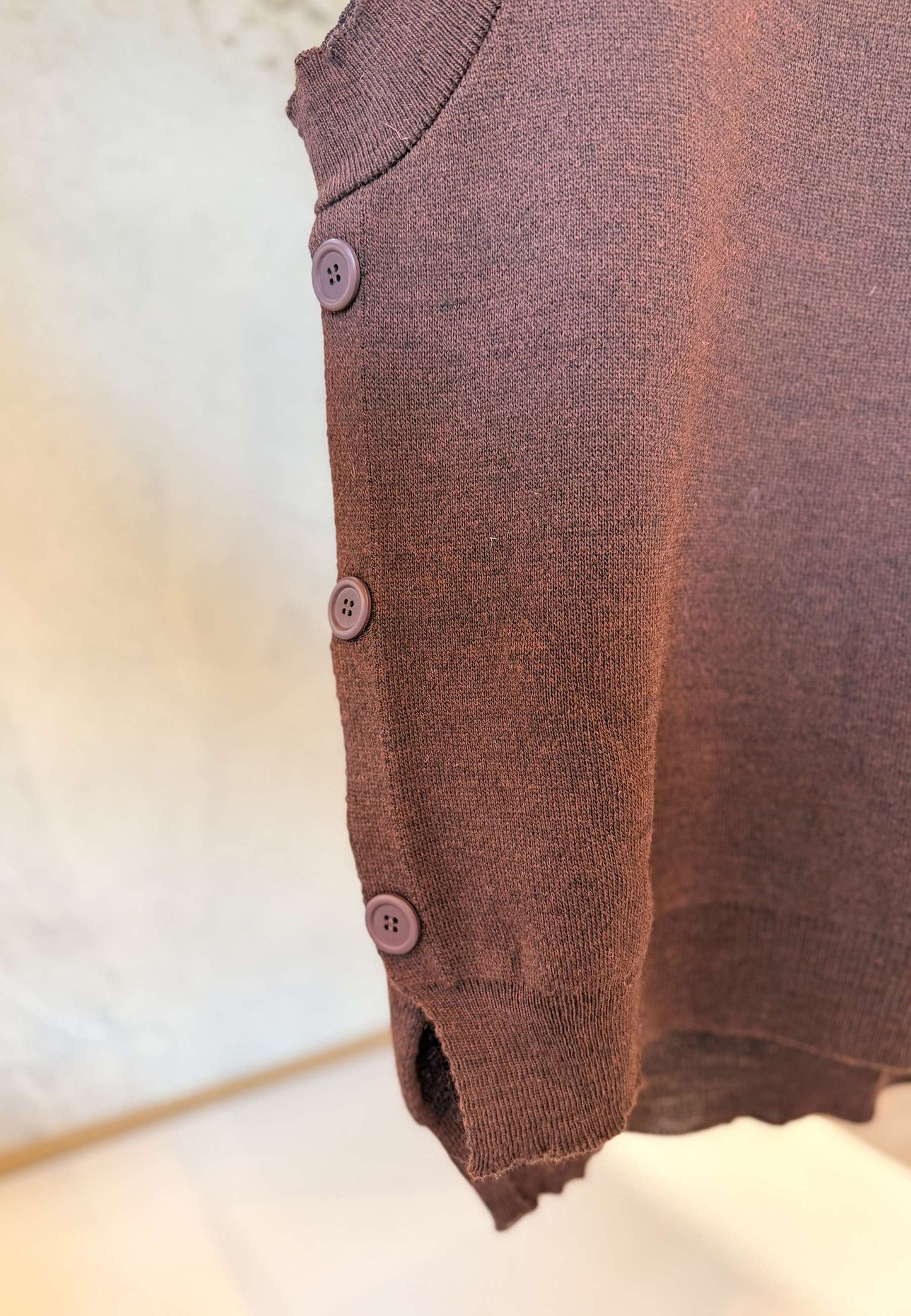 LE STREGHE - Gilet Bottoni In Maglia Vino