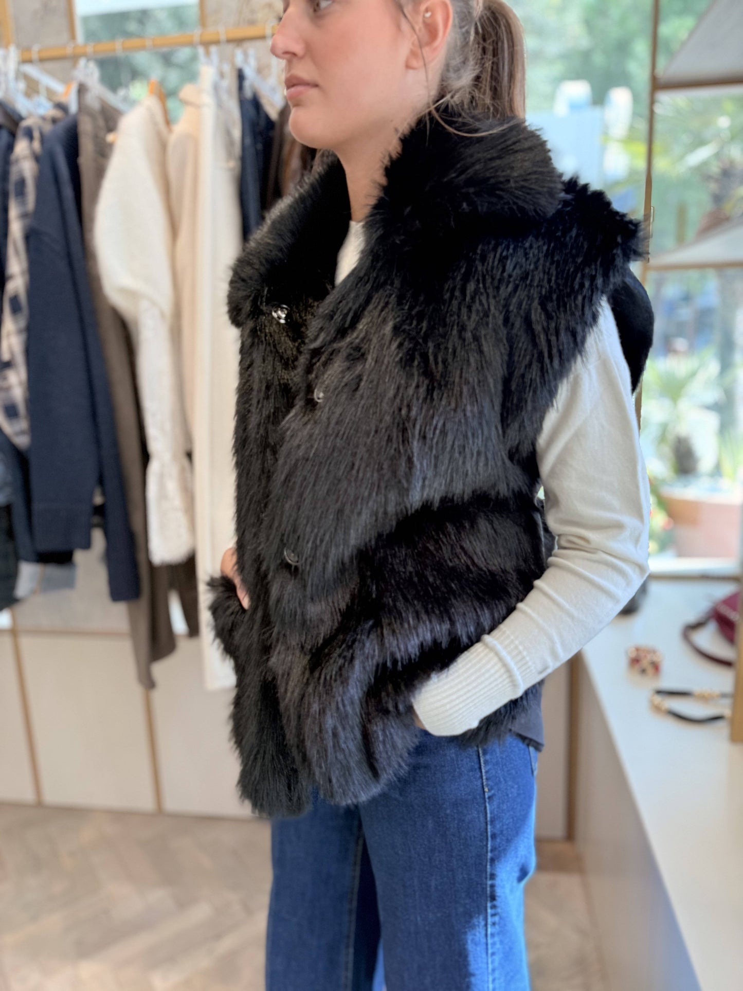 MOTEL - Gilet Over Ecopelliccia Nero