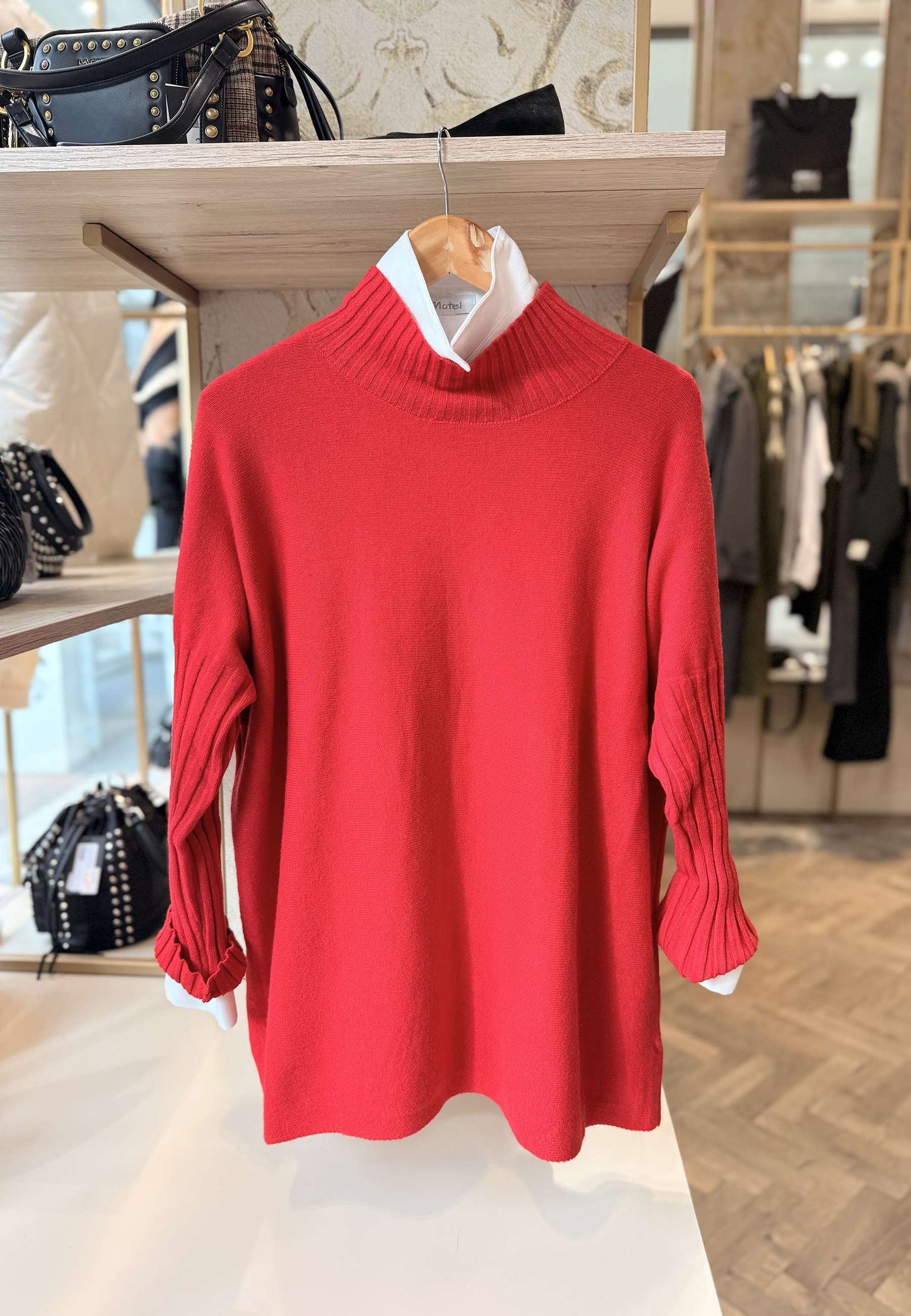 NUNZIA - Maglione Collo Cratere rosso