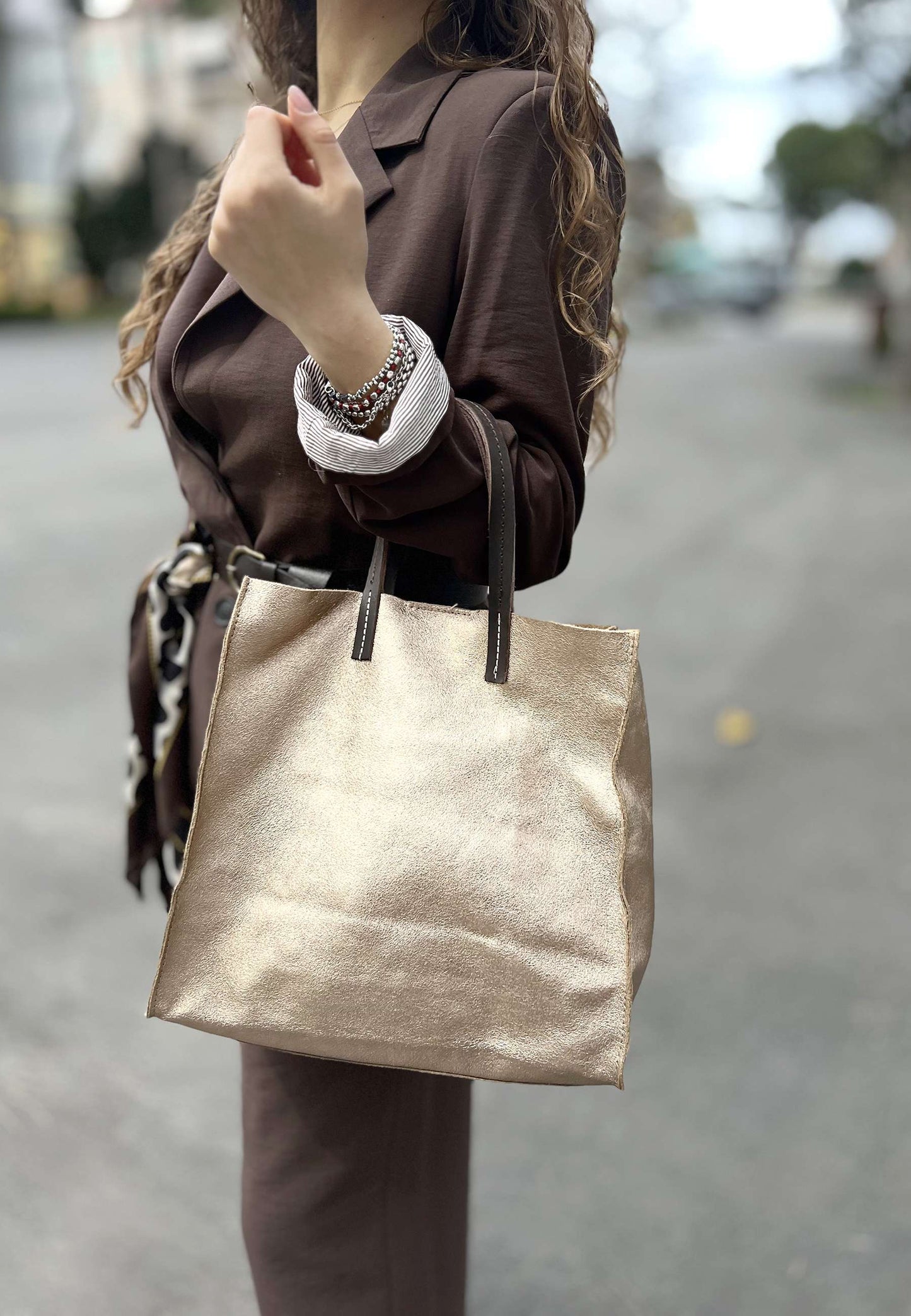 NUNZIA - Tote Bag Laminato SOFIA Oro