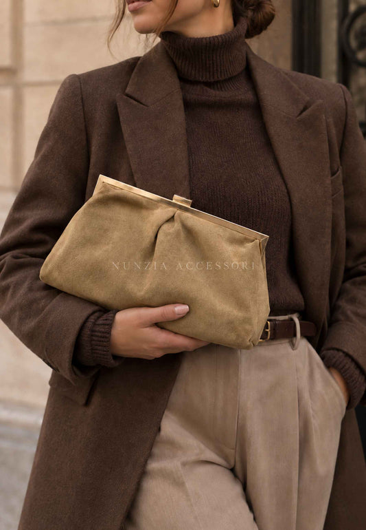 NUNZIA - Borsetta Clutch Scamosciata Beige
