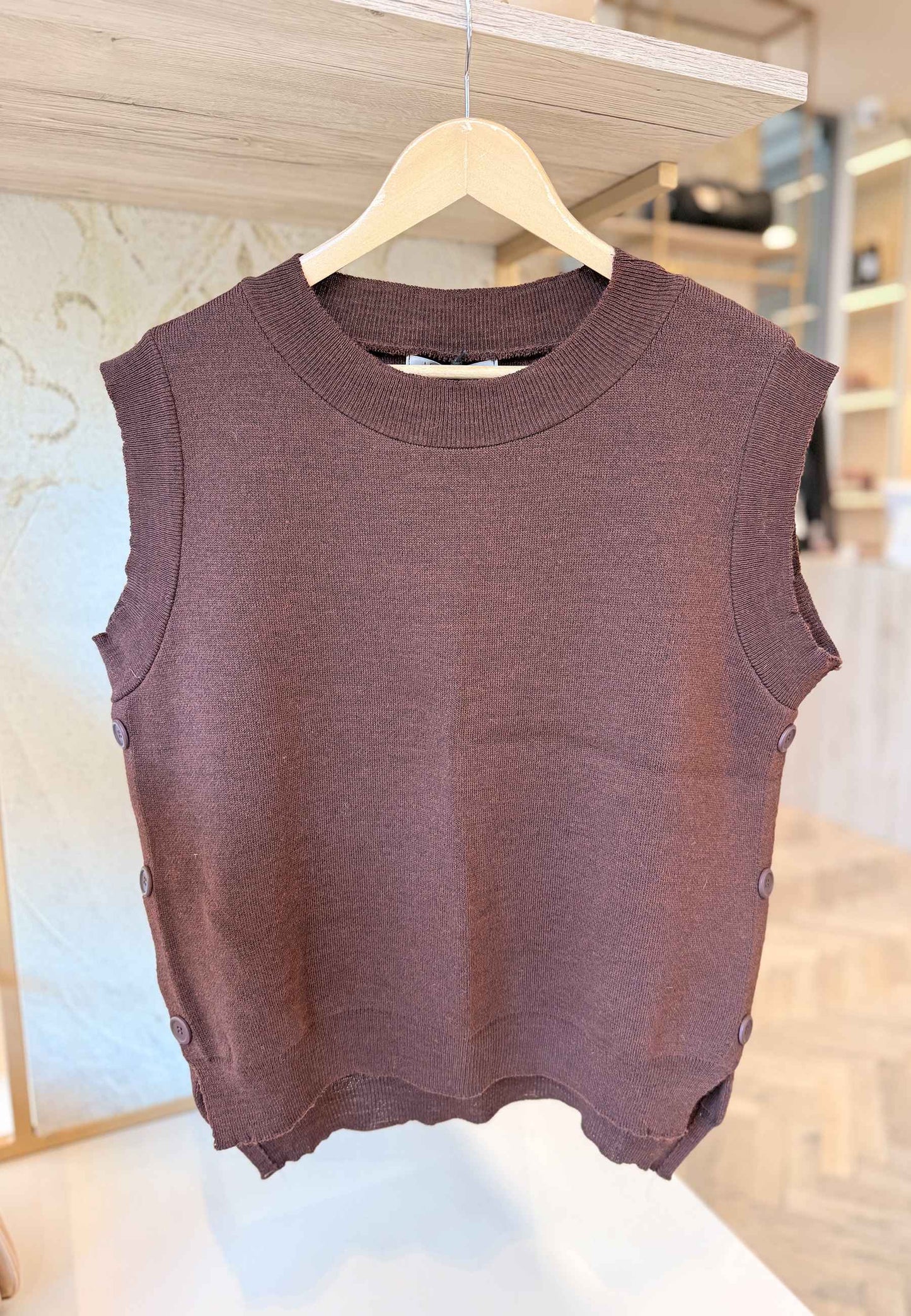 LE STREGHE - Gilet Bottoni In Maglia Vino