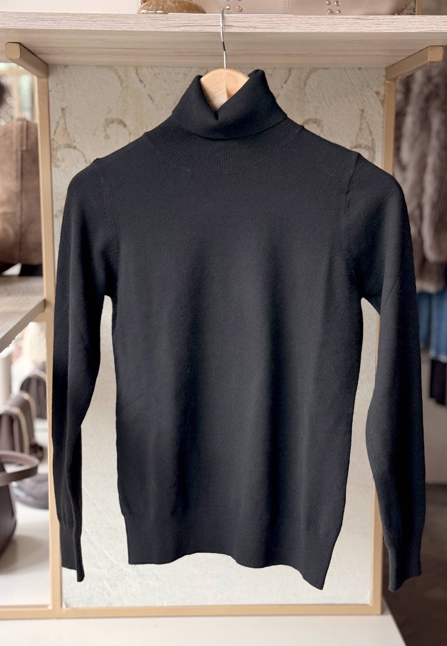 MOTEL - Maglia Dolcevita Nero