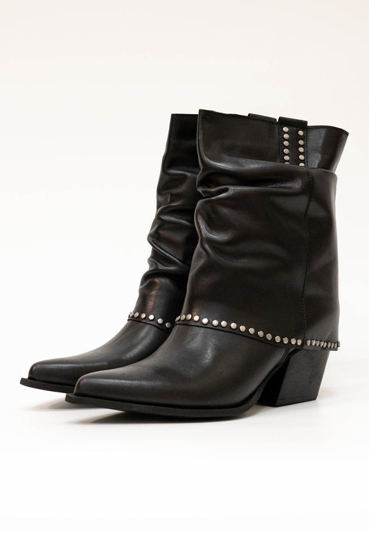 DIVINE FOLLIE - Black Studded Texan