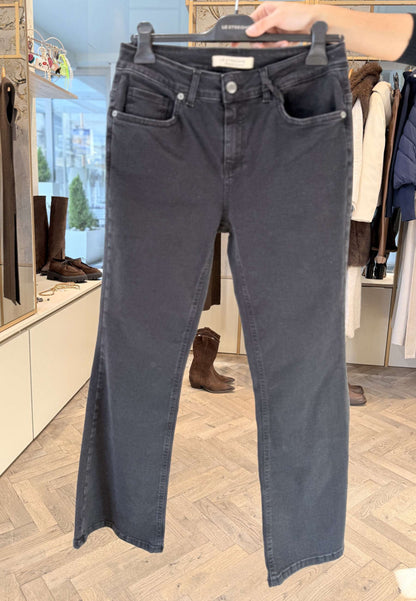 LE STREGHE - Jeans Trombetta Nero