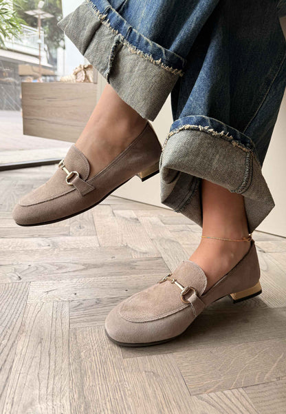 DIVINE FOLLIE - Mocassino Morsetto Camoscio Taupe