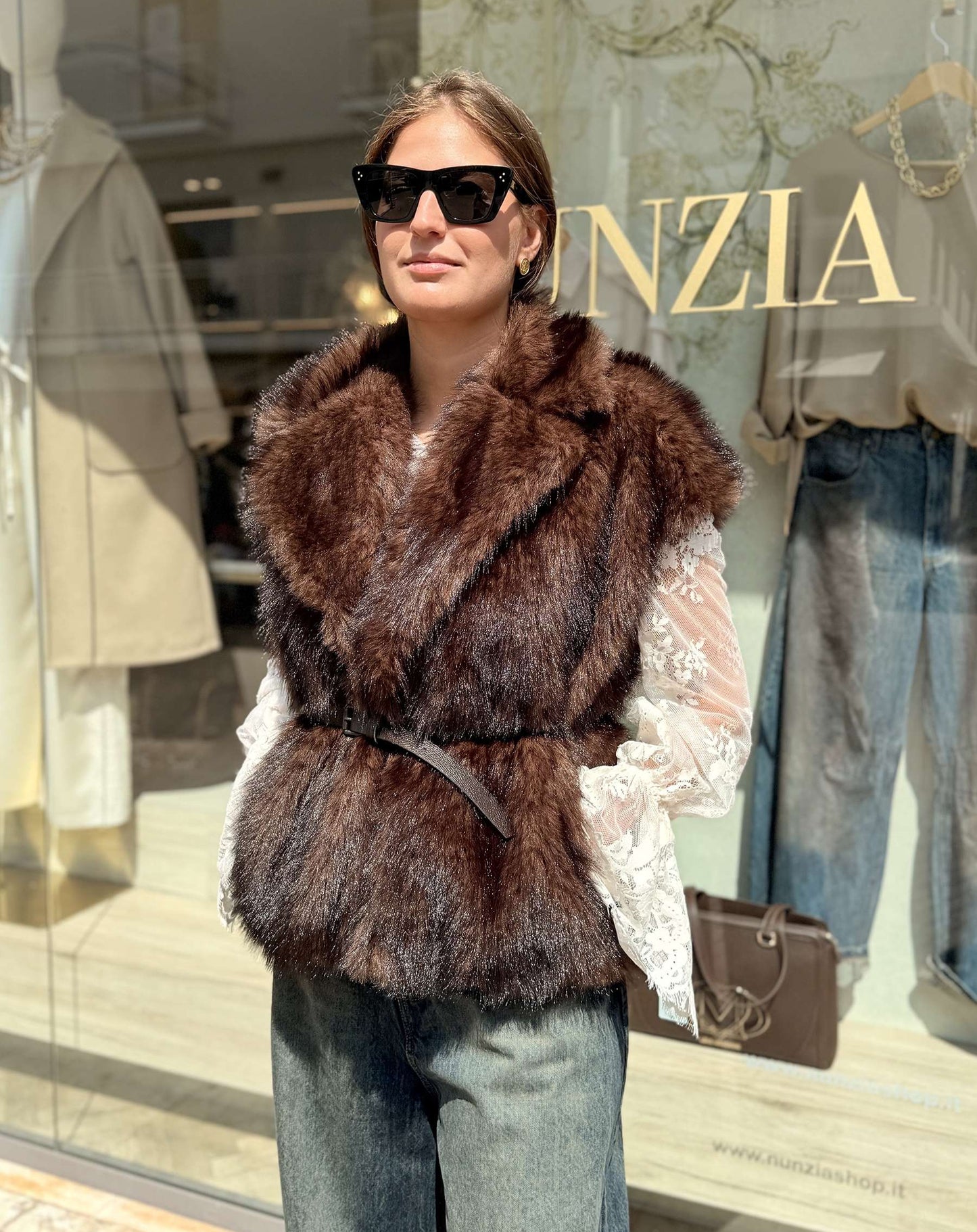 LE STREGHE - Gilet Ecopelliccia Con Cintura Moro