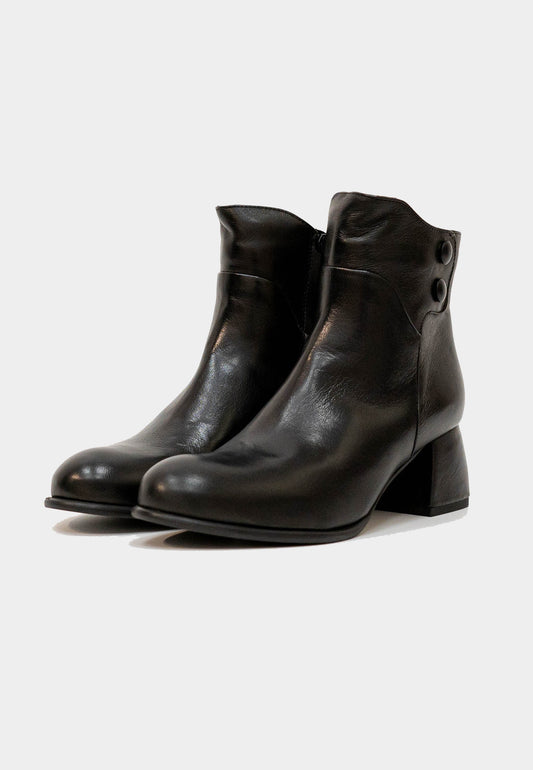 DIVINE FOLLIE – Schwarze Oil-Stiefelette