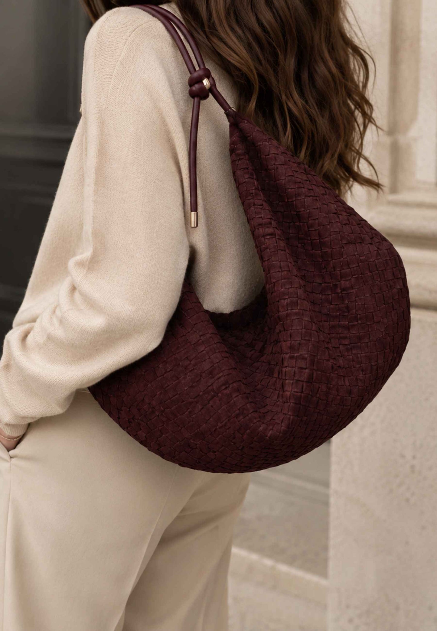 NUNZIA - Hobo Bag Scamosciata Vino