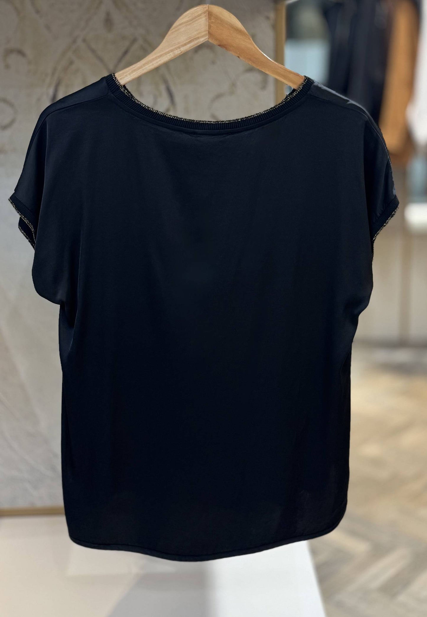 MOTEL - T-shirt In Viscosa Nero