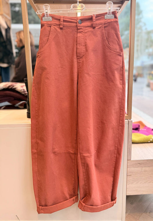 MOTEL - Pantalone Barrel Terracotta