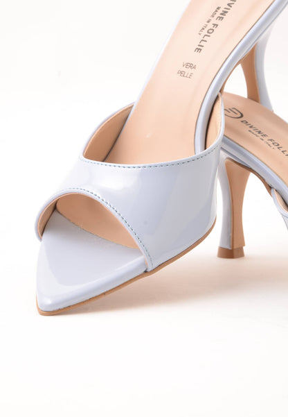 DIVINE FOLLIE - Sandalo Sabot In Vernice Cielo