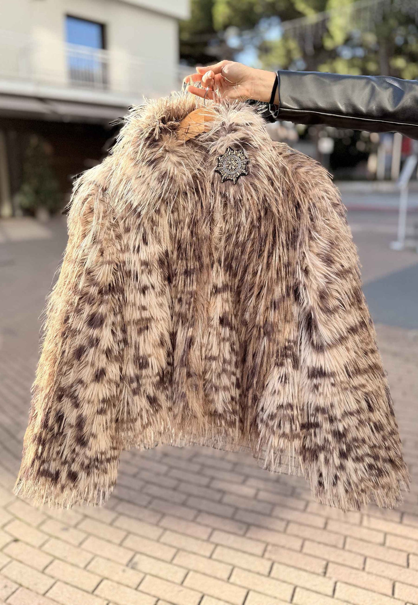 MOTEL - Giacca Crop In Ecopelliccia Animalier