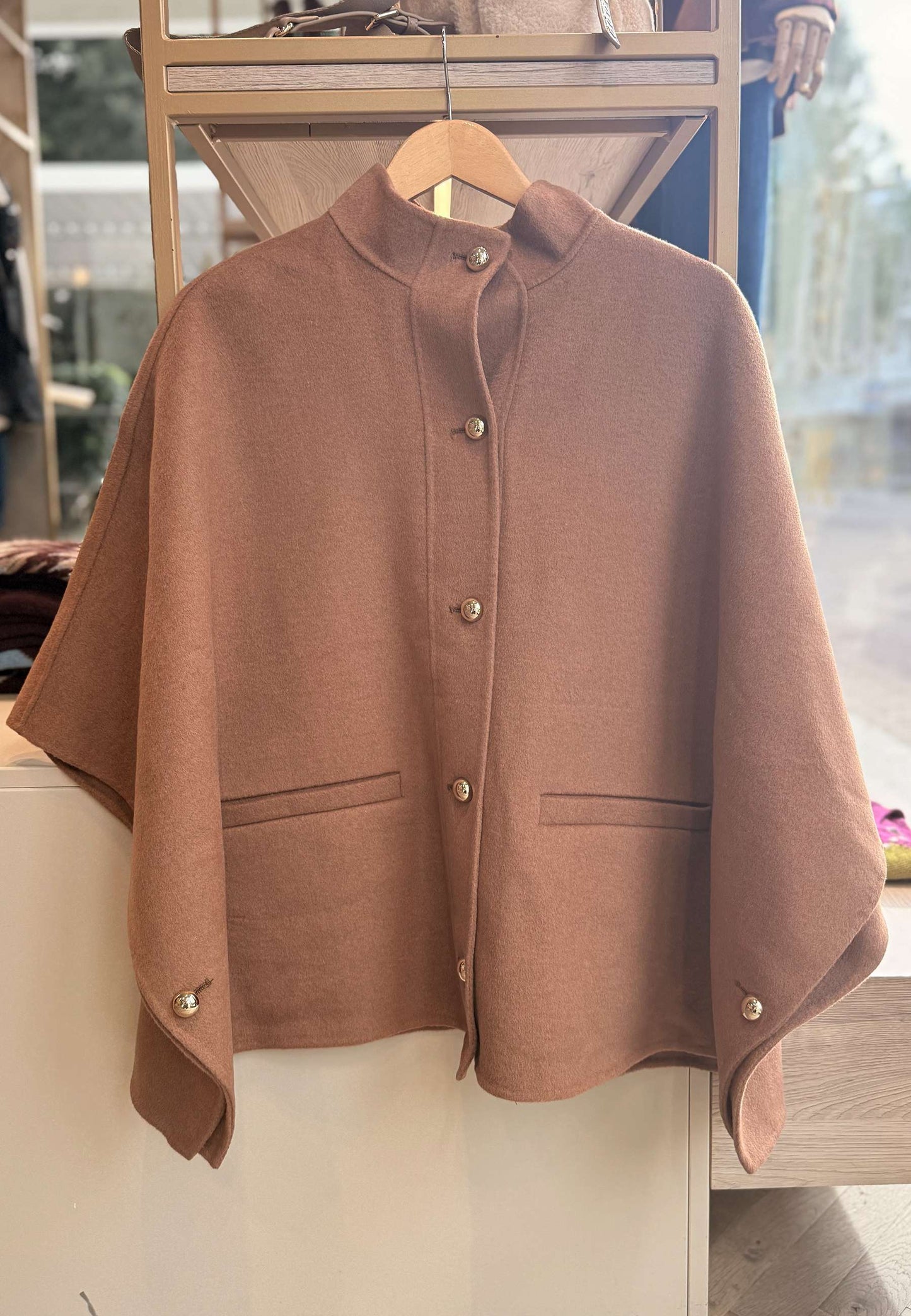 ALEX & MAX - Poncho Over Cammello