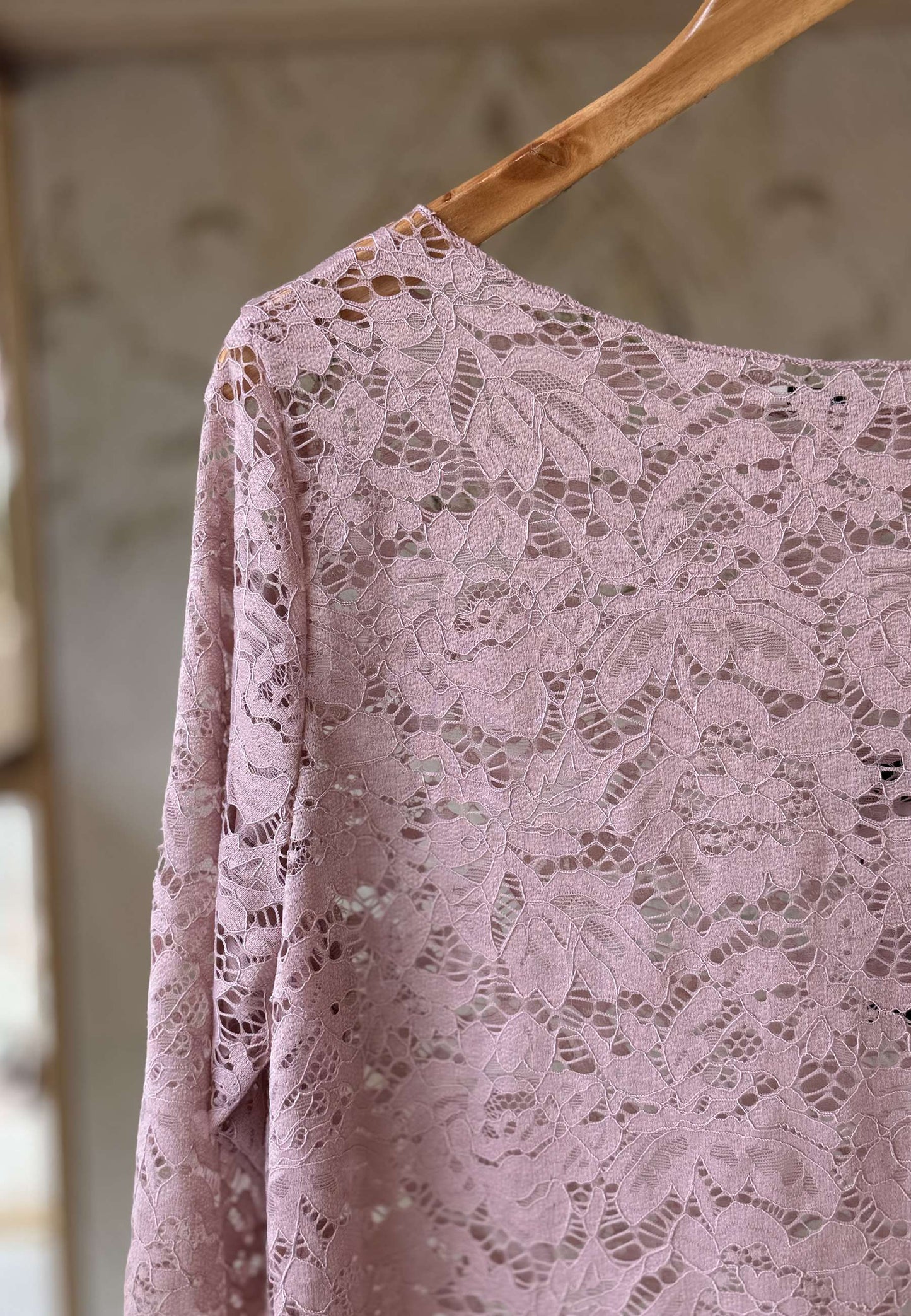 SUSY STAR CURVY - Maglia In Pizzo Rosa