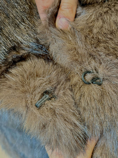 LE STREGHE - Gilet Lungo Ecopelliccia Moro