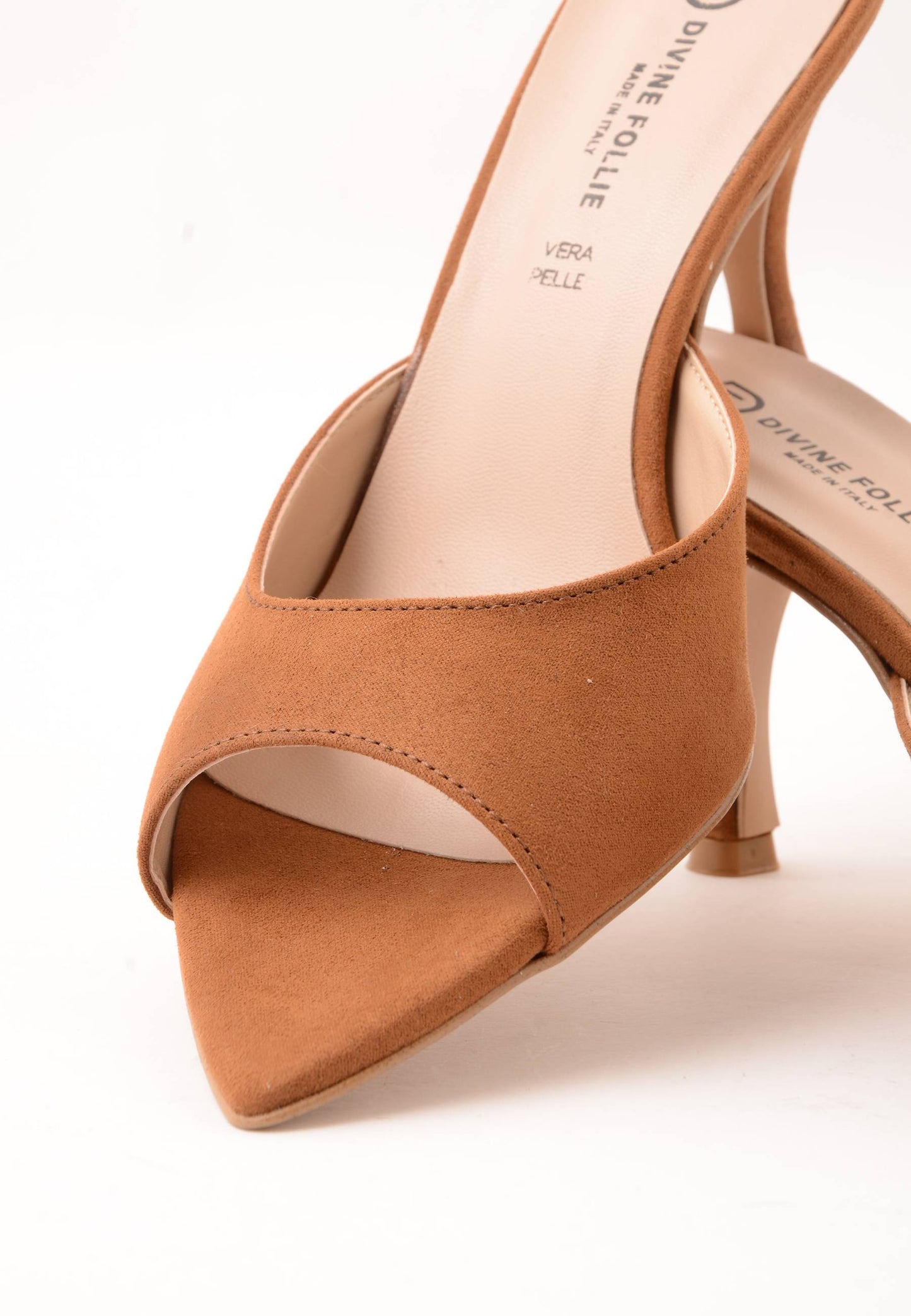 DIVINE FOLLIE - Sandalo Sabot Scamosciato Cuoio