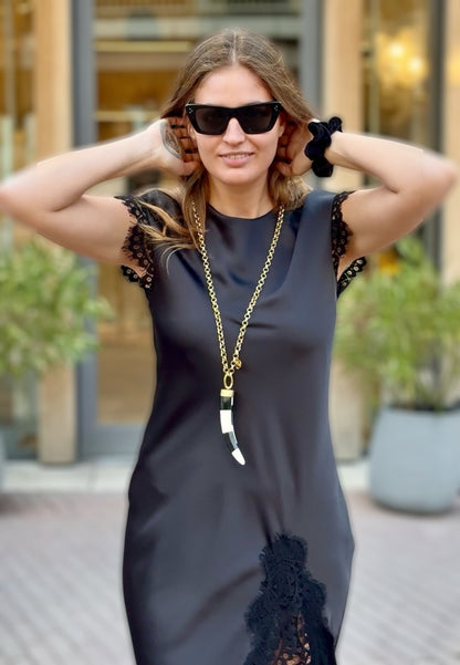 LARA11 Collana Lunga Corno Bianco Nero