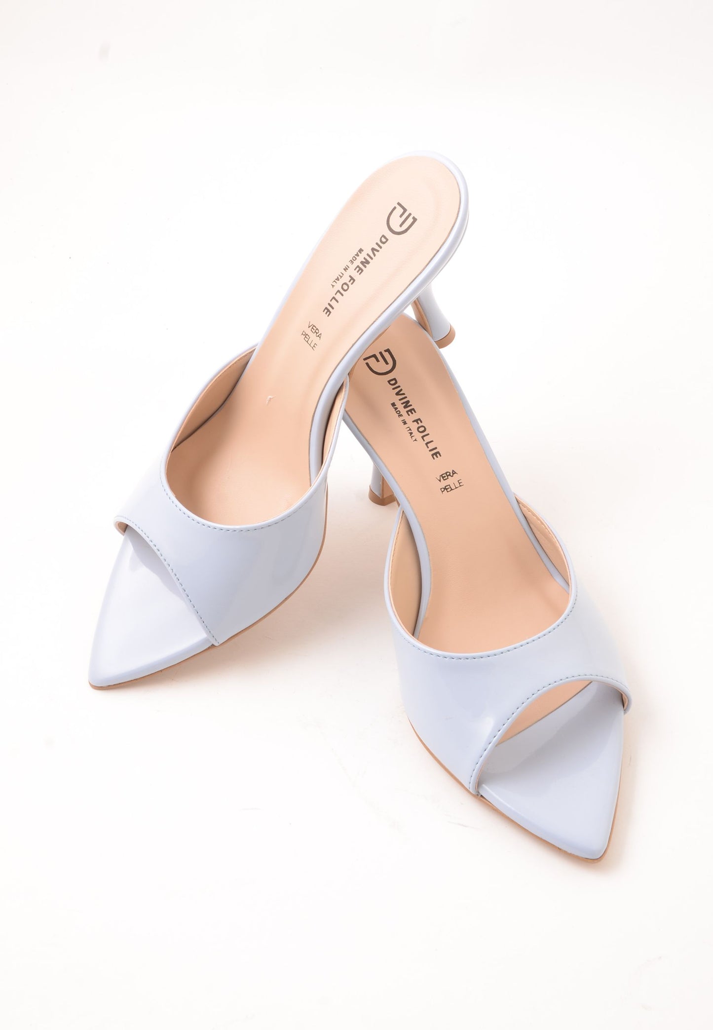 DIVINE FOLLIE - Sandalo Sabot In Vernice Cielo