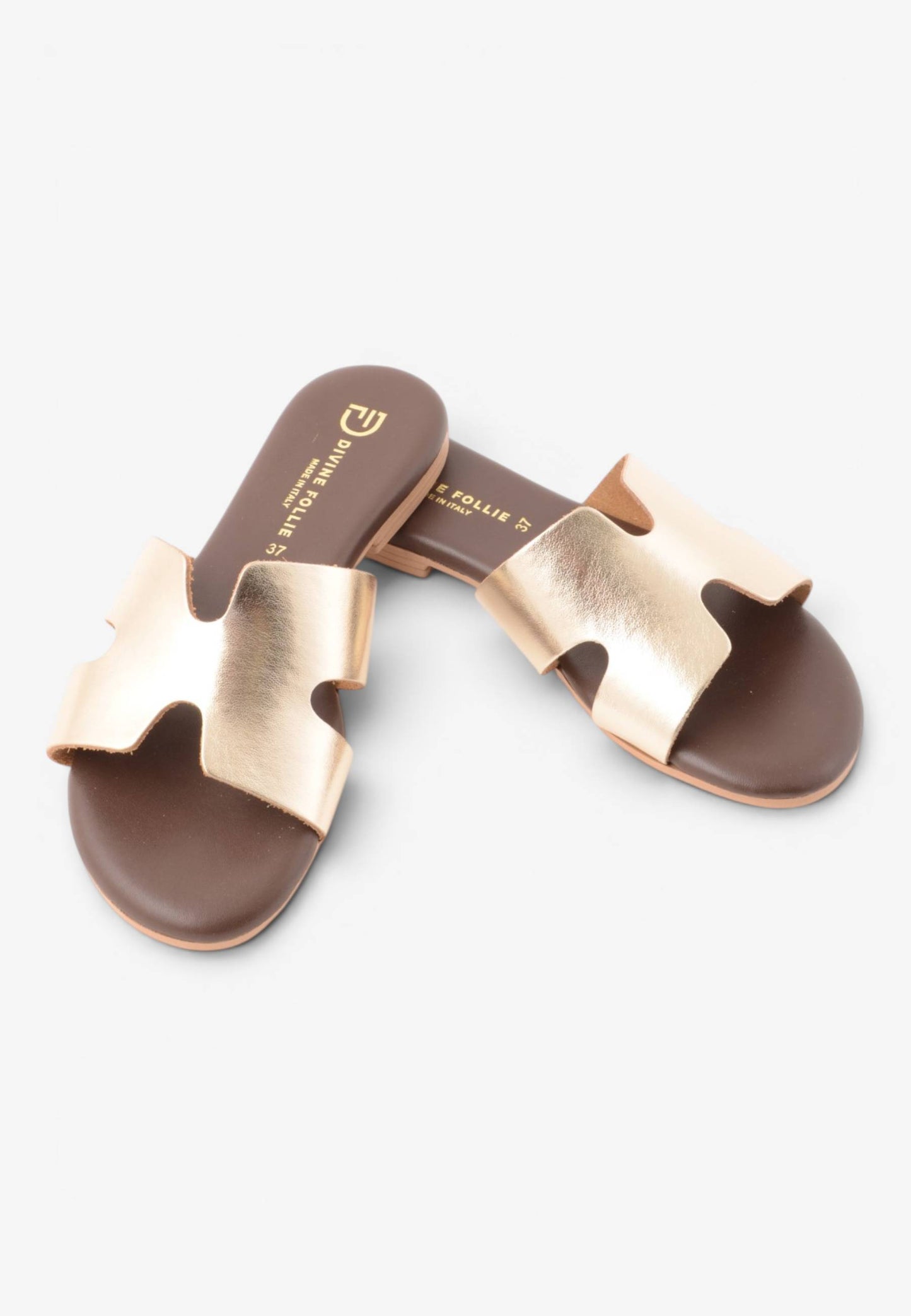 DIVINE FOLLIE - Ciabattina Bassa Flat con Fascia Sagomata a "H" Platino